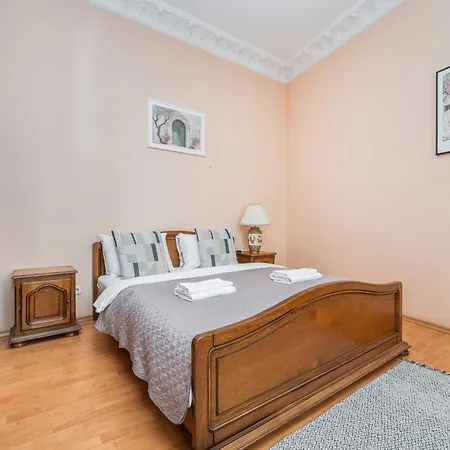 Appartement Heritage One Bedr By The Gates Of Dawn By Reside Baltic Vilnius