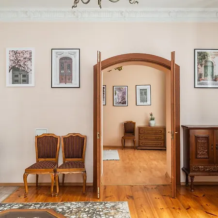 Heritage One Bedr By The Gates Of Dawn By Reside Baltic Vilnius